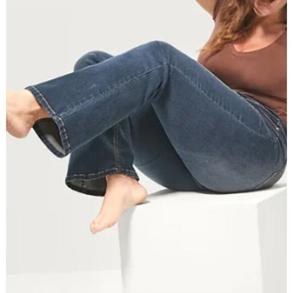 BLOOMCHIC 10 M Dark Wash High Rise 5-Pockets  Bootcut Jeans NWT B149 - Picture 1 of 10